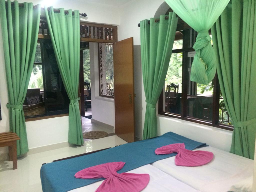 Green Woods Guest Канди Экстерьер фото