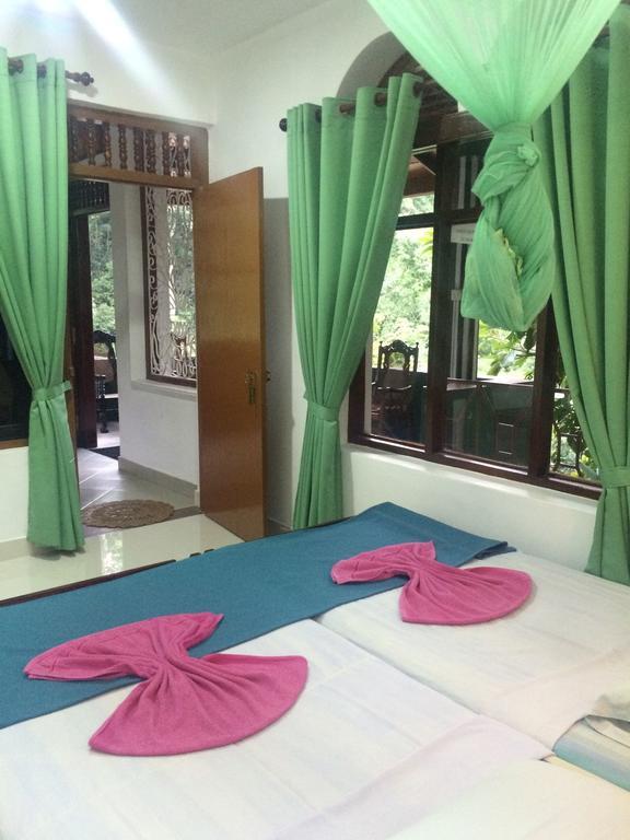 Green Woods Guest Канди Экстерьер фото